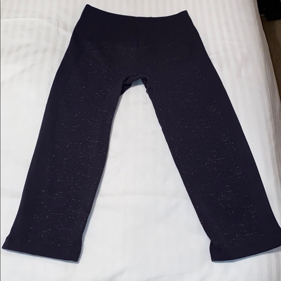Lulu cropped leggings - Picture 1 of 4
